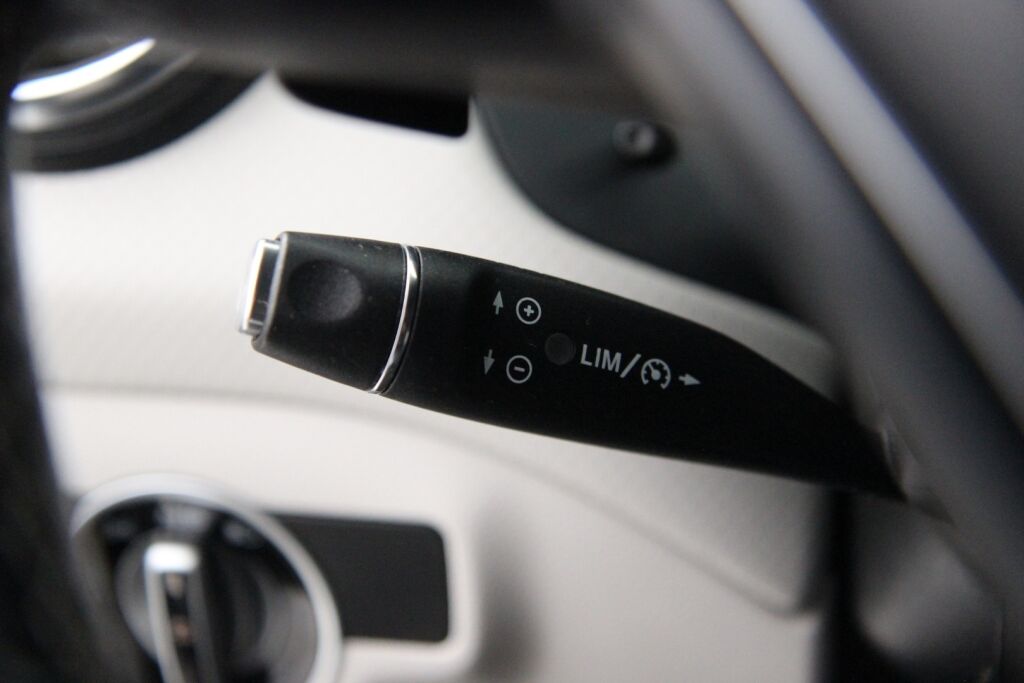 Mercedes-Benz A 2014 200 BE A / Urban-paketti / Navi / Xenon / Tutkat