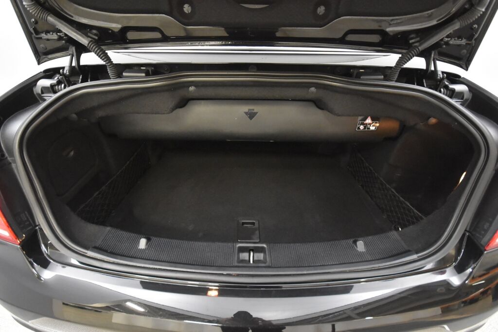 Mercedes-Benz E 2013 250 BE Cabriolet A / ILS / Harman Kardon / Nahkasisusta / Airscarf / Juuri huollettu