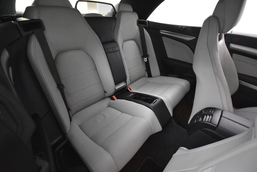 Mercedes-Benz E 2013 250 BE Cabriolet A / ILS / Harman Kardon / Nahkasisusta / Airscarf / Juuri huollettu