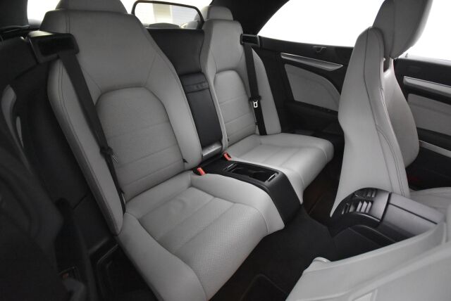 Mercedes-Benz E 2013 250 BE Cabriolet A / ILS / Harman Kardon / Nahkasisusta / Airscarf / Juuri huollettu