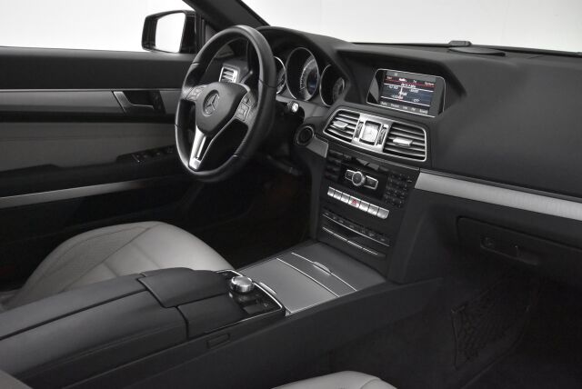 Mercedes-Benz E 2013 250 BE Cabriolet A / ILS / Harman Kardon / Nahkasisusta / Airscarf / Juuri huollettu