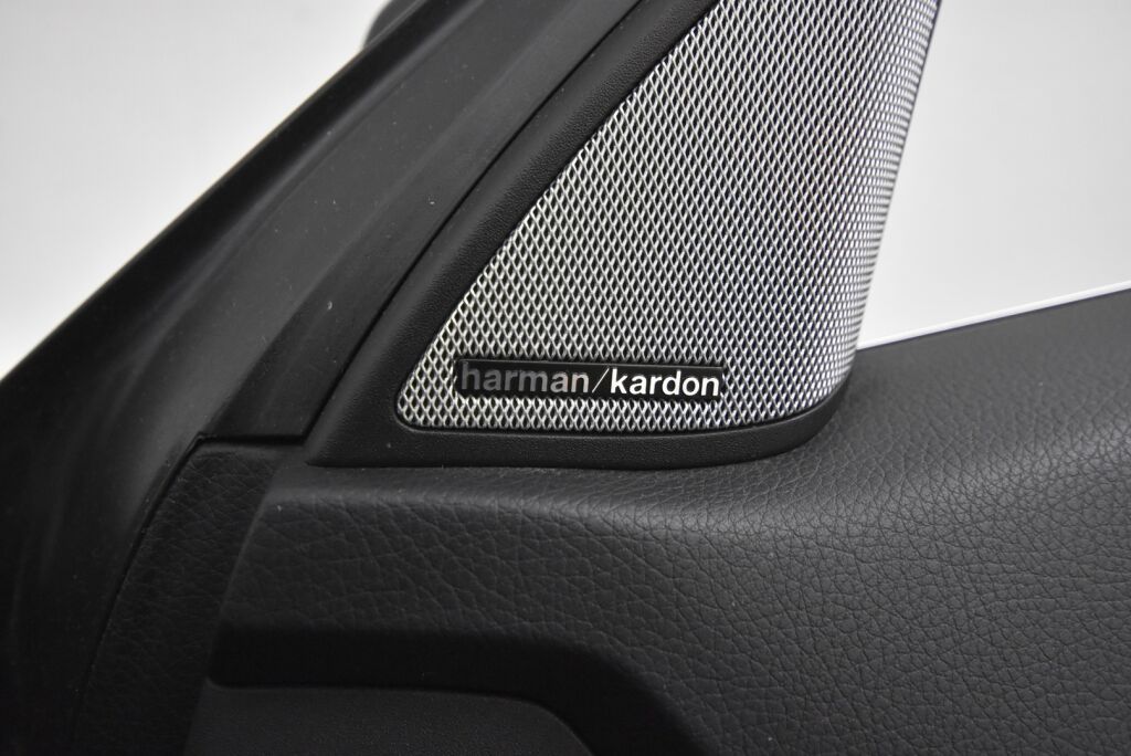Mercedes-Benz E 2013 250 BE Cabriolet A / ILS / Harman Kardon / Nahkasisusta / Airscarf / Juuri huollettu