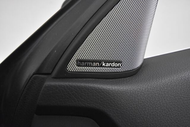 Mercedes-Benz E 2013 250 BE Cabriolet A / ILS / Harman Kardon / Nahkasisusta / Airscarf / Juuri huollettu