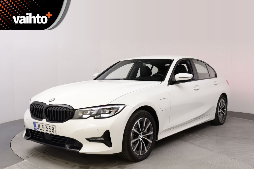 BMW 330 2021 G20 Sedan 330e xDrive A Charged Edition Sport / Adapt. vakkari / Navigointi / M-sport ratti lämmityksellä /