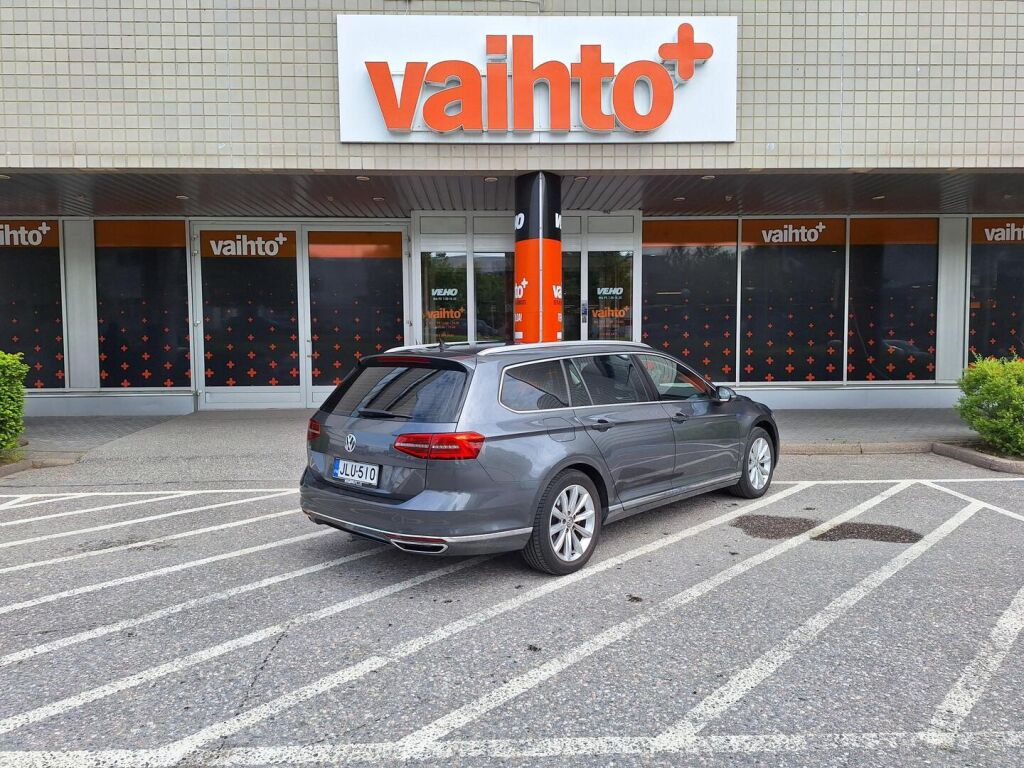 Volkswagen Passat 2017 Variant GTE Plug-In Hybrid 160 kW (218 hv) DSG-automaatti / ACC / Koukku / Webasto / Nahka-Acantara / P kamera /
