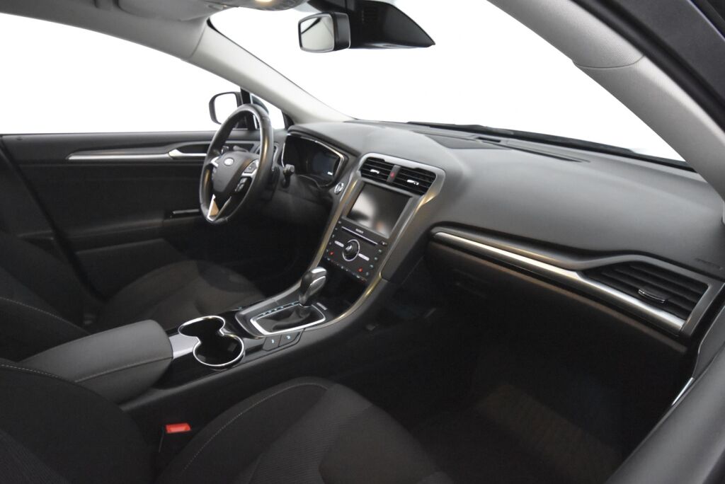 Ford Mondeo 2016 2,0 TDCi 150hv PowerShift Titanium Wagon / Led-valot / Keyless / ACC / Kaistavahti