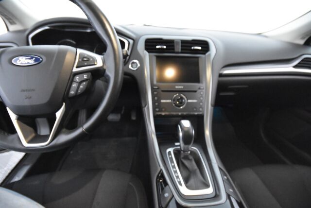 Ford Mondeo 2016 2,0 TDCi 150hv PowerShift Titanium Wagon / Led-valot / Keyless / ACC / Kaistavahti