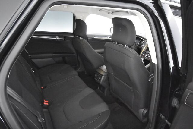 Ford Mondeo 2016 2,0 TDCi 150hv PowerShift Titanium Wagon / Led-valot / Keyless / ACC / Kaistavahti