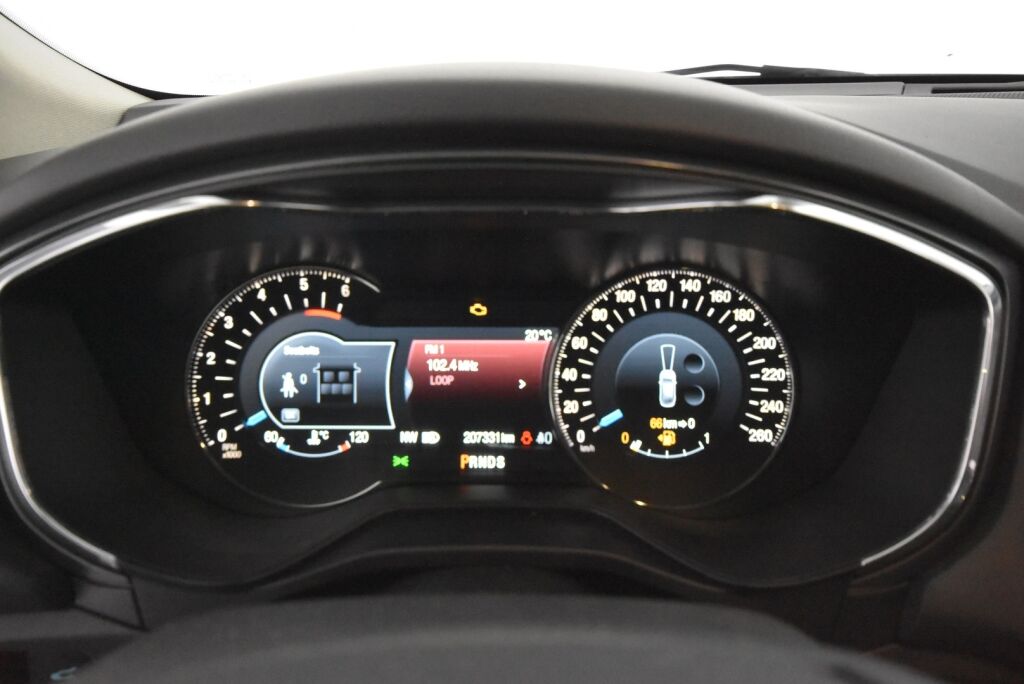 Ford Mondeo 2016 2,0 TDCi 150hv PowerShift Titanium Wagon / Led-valot / Keyless / ACC / Kaistavahti
