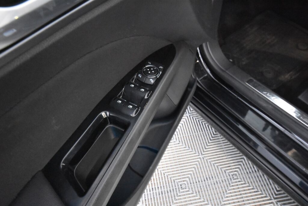Ford Mondeo 2016 2,0 TDCi 150hv PowerShift Titanium Wagon / Led-valot / Keyless / ACC / Kaistavahti