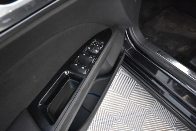 Ford Mondeo 2016 2,0 TDCi 150hv PowerShift Titanium Wagon / Led-valot / Keyless / ACC / Kaistavahti
