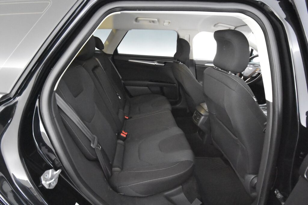 Ford Mondeo 2016 2,0 TDCi 150hv PowerShift Titanium Wagon / Led-valot / Keyless / ACC / Kaistavahti