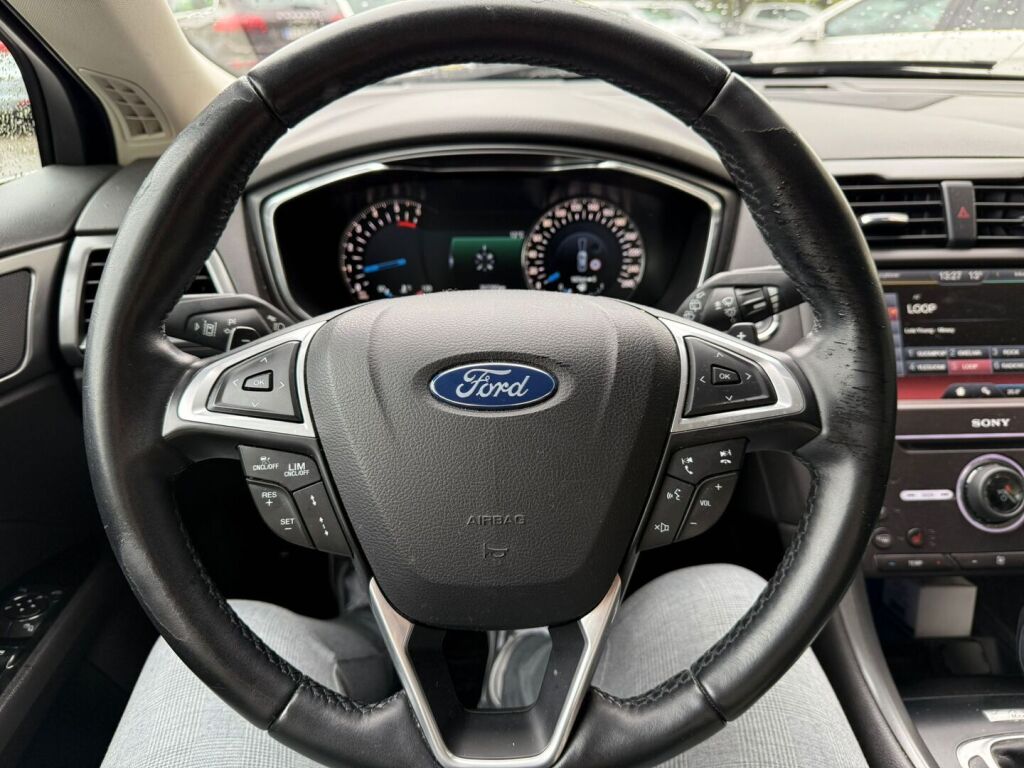 Ford Mondeo 2016 2,0 TDCi 150hv PowerShift Titanium Wagon / Led-valot / Keyless / ACC / Kaistavahti