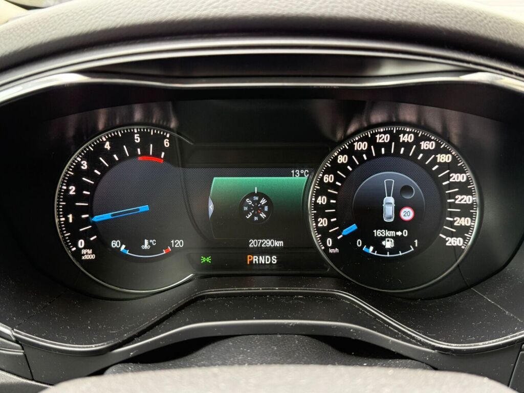 Ford Mondeo 2016 2,0 TDCi 150hv PowerShift Titanium Wagon / Led-valot / Keyless / ACC / Kaistavahti
