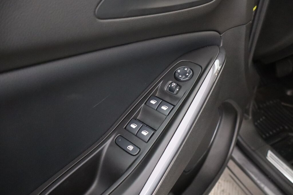 Opel Grandland X 2019 PHEV Innovation Plus 300 Turbo A8 AWD / LED / Kessy / BLIS / Navi / P.tutkat / Koukku / - RAHOITUS TÄHÄN AUTOON VAIN 3.99% - 