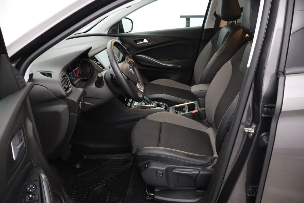 Opel Grandland X 2019 PHEV Innovation Plus 300 Turbo A8 AWD / LED / Kessy / BLIS / Navi / P.tutkat / Koukku / - RAHOITUS TÄHÄN AUTOON VAIN 3.99% - 