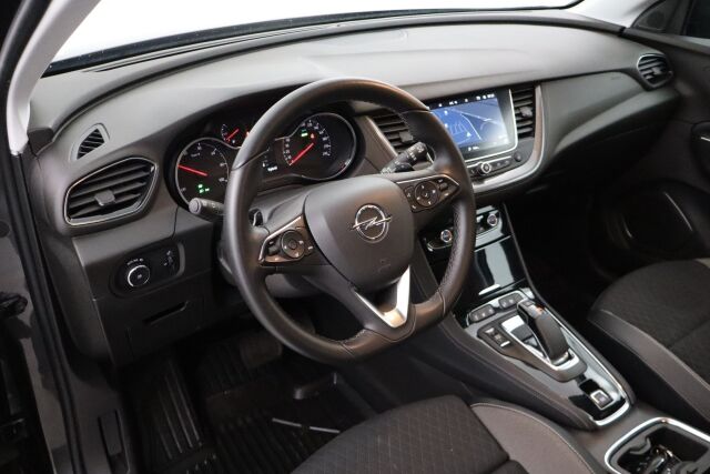 Opel Grandland X 2019 PHEV Innovation Plus 300 Turbo A8 AWD / LED / Kessy / BLIS / Navi / P.tutkat / Koukku / - RAHOITUS TÄHÄN AUTOON VAIN 3.99% - 