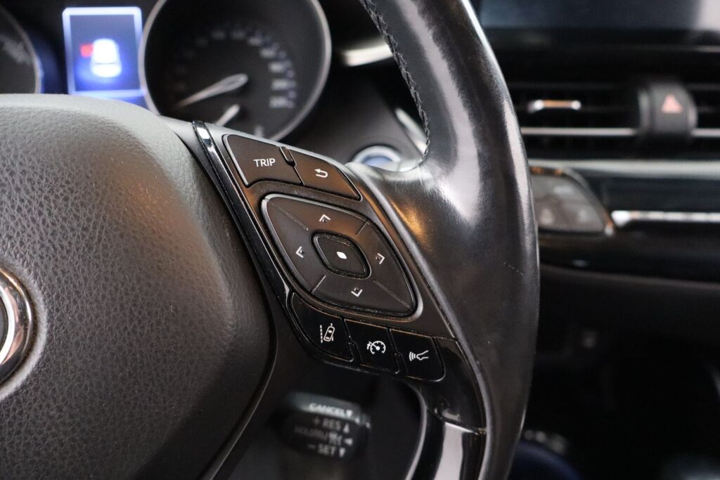 Toyota C-HR 2018 1,8 Hybrid Premium/Plus paketti/Adap.vakkari/Navi