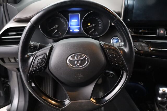 Toyota C-HR 2018 1,8 Hybrid Premium/Plus paketti/Adap.vakkari/Navi