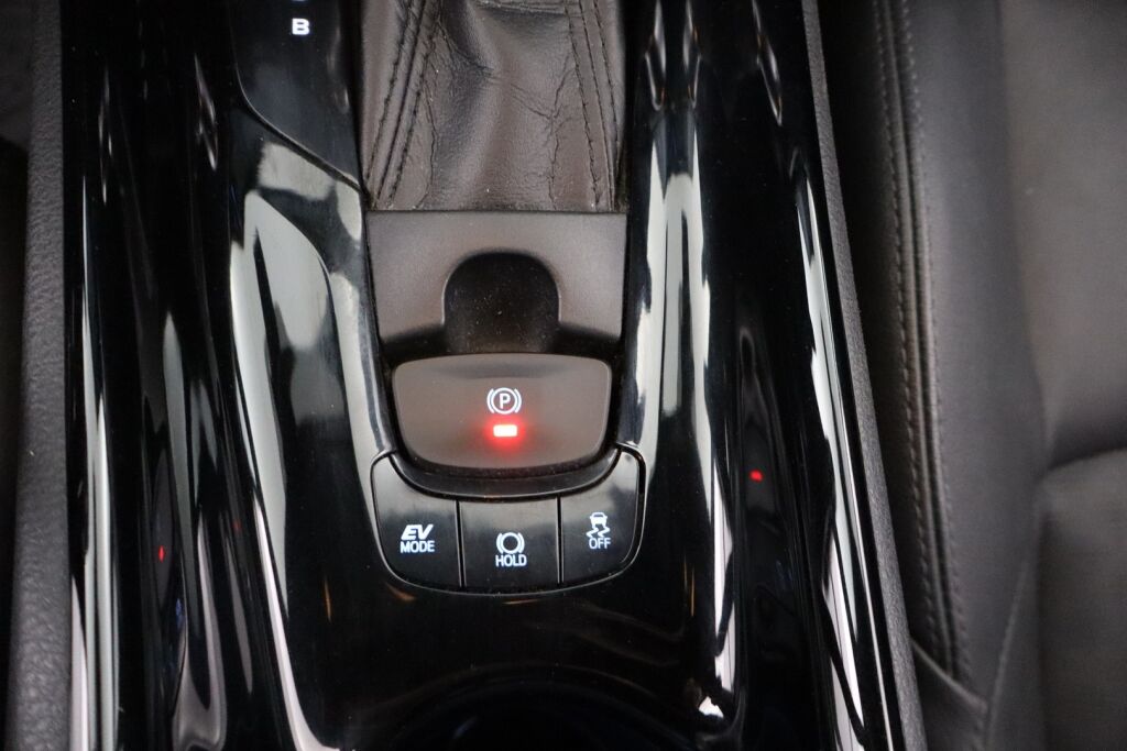 Toyota C-HR 2018 1,8 Hybrid Premium/Plus paketti/Adap.vakkari/Navi