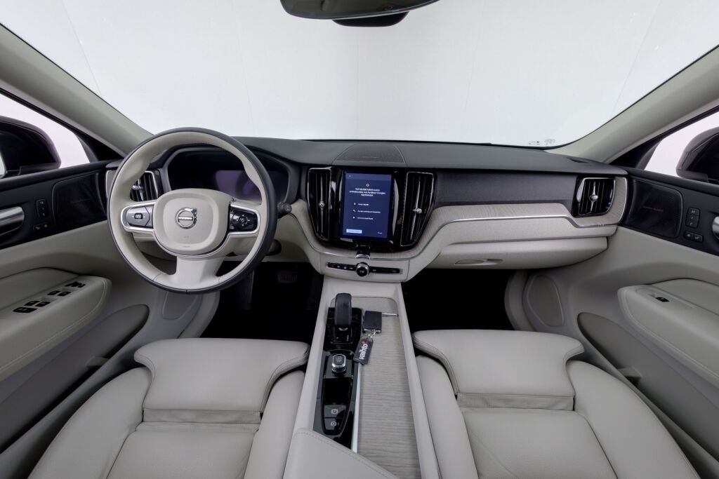 Volvo XC60 2022 T8 AWD Long Range High Performance Plus Bright aut / Panoraama / Harman & Kardon / Suomiauto / Ilma-alusta / Vetokoukku