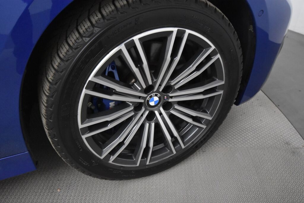 BMW 330 2021 G21 Touring 330e xDrive A Charged Edition M Sport / Laser valot / HUD / ACC / Harman&Kardon / Kamera / Comfort Access / - RAHOITUS TÄHÄN AUTOON VAIN 3.99% - 