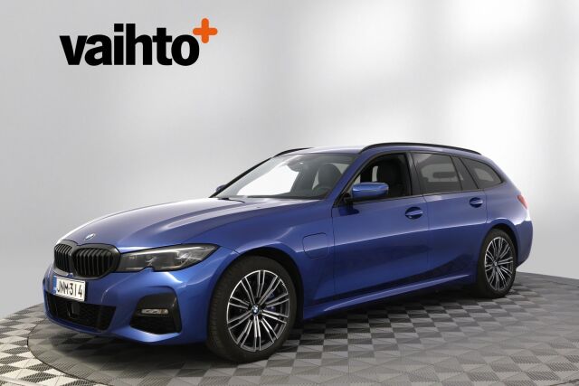 BMW 330 2021