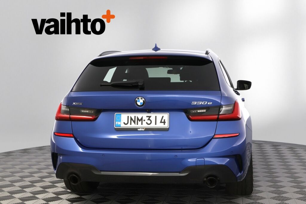 BMW 330 2021 G21 Touring 330e xDrive A Charged Edition M Sport / Laser valot / HUD / ACC / Harman&Kardon / Kamera / Comfort Access / - RAHOITUS TÄHÄN AUTOON VAIN 3.99% - 