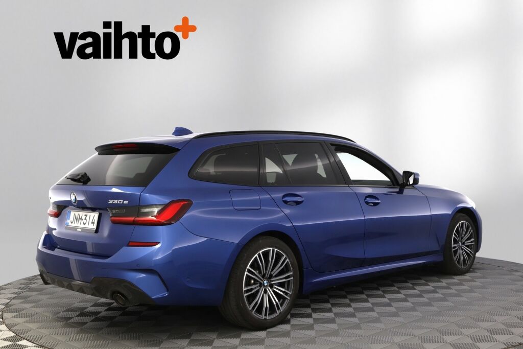 BMW 330 2021 G21 Touring 330e xDrive A Charged Edition M Sport / Laser valot / HUD / ACC / Harman&Kardon / Kamera / Comfort Access / - RAHOITUS TÄHÄN AUTOON VAIN 3.99% - 