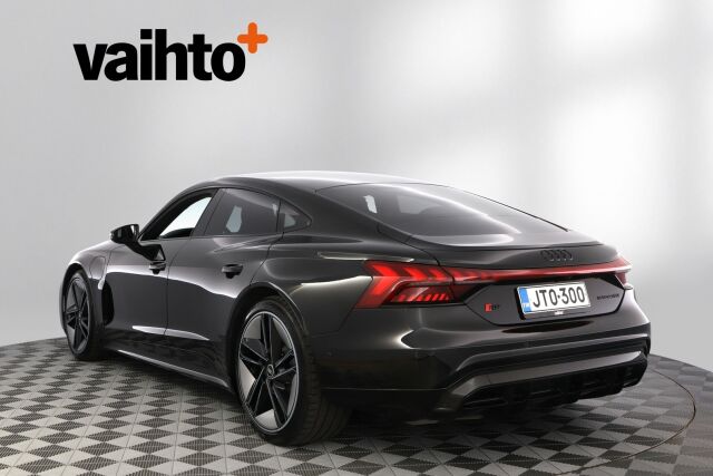 Audi E-TRON GT RS 2021 quattro / ACC / B&O 3D / Hierovat RS penkit / Yönäkö / Matrix Laser / HUD / Nelipyöräohjaus / Ilmastoidut etuistuimet