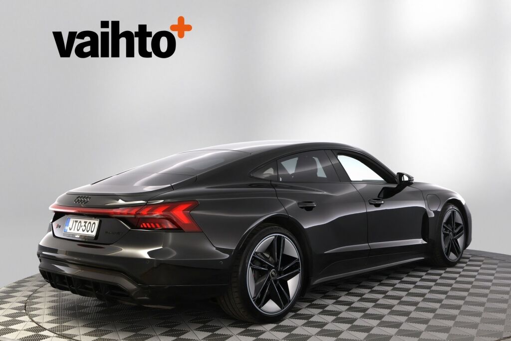 Audi E-TRON GT RS 2021 quattro / ACC / B&O 3D / Hierovat RS penkit / Yönäkö / Matrix Laser / HUD / Nelipyöräohjaus / Ilmastoidut etuistuimet