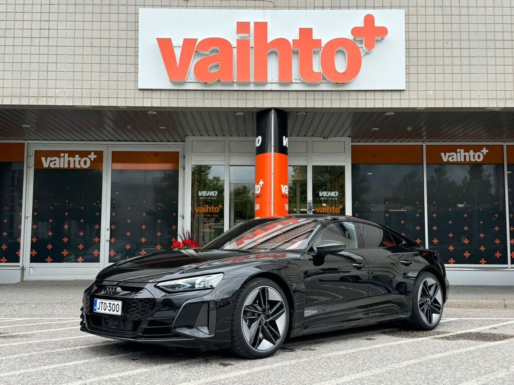 Audi E-TRON GT RS 2021 quattro / ACC / B&O 3D / Hierovat RS penkit / Yönäkö / Matrix Laser / HUD / Nelipyöräohjaus / Ilmastoidut etuistuimet