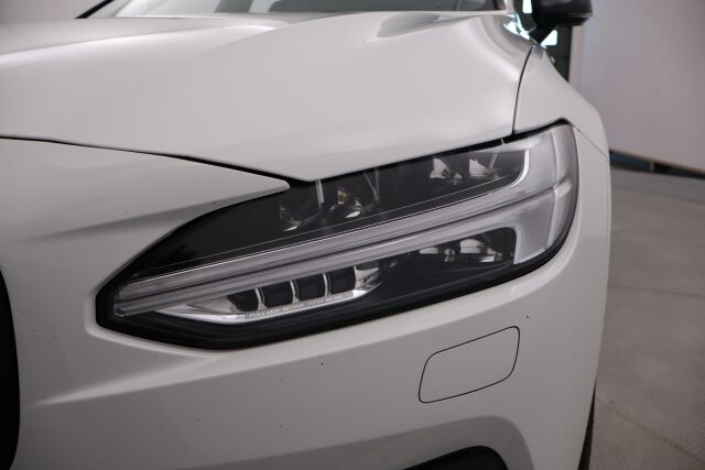 Volvo V90 2022 T6 AWD Long Range R-Design aut / Adapt.Vakkari / BLIS / Keyless Go / P.Kamera / Navi /