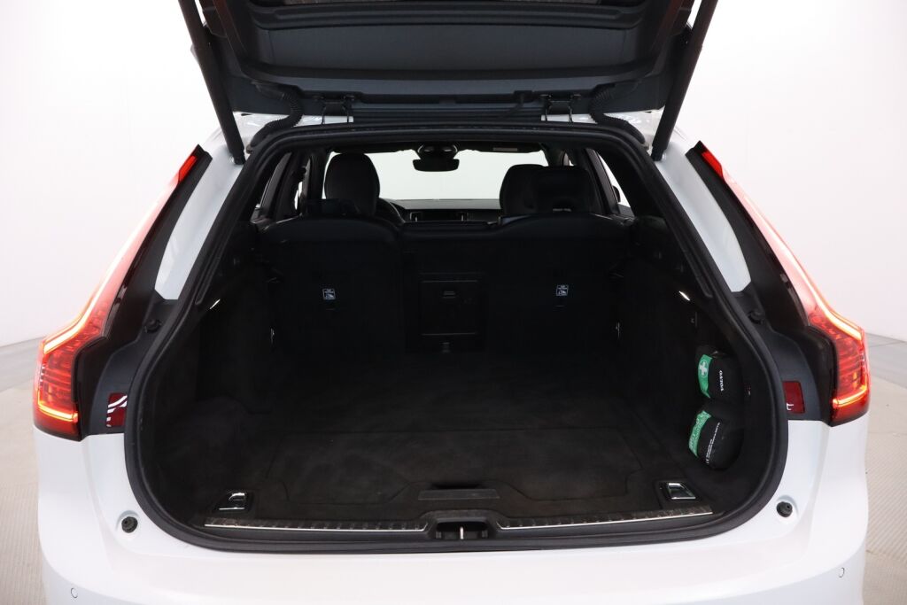Volvo V90 2022 T6 AWD Long Range R-Design aut / Adapt.Vakkari / BLIS / Keyless Go / P.Kamera / Navi /