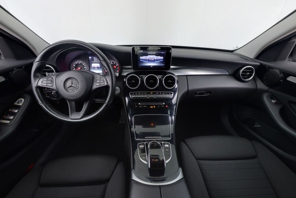 Mercedes-Benz C 2016 200 T 4Matic 30 Years Edition / Webasto / Vetokoukku / Led-ajovalot