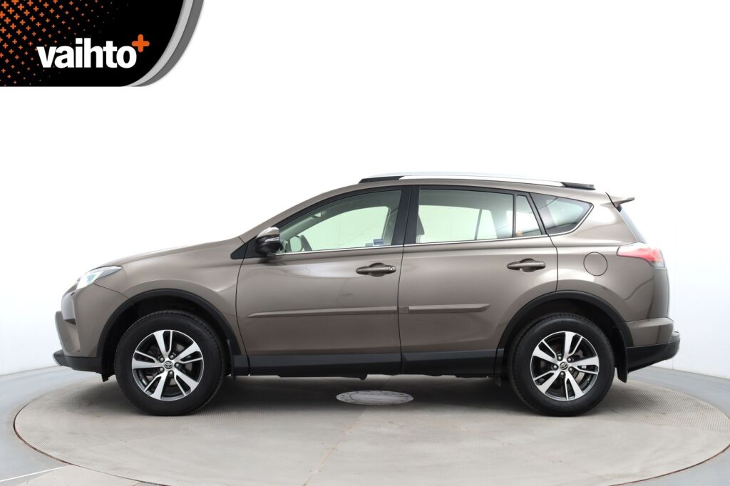 Toyota RAV4 2016 2,0 Valvematic AWD Active Multidrive S / Merkkihuollettu / Adap.vakkari / P.kamera / Koukku / Navi / Lohko /