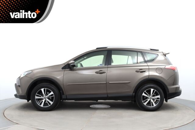 Toyota RAV4 2016 2,0 Valvematic AWD Active Multidrive S / Merkkihuollettu / Adap.vakkari / P.kamera / Koukku / Navi / Lohko /