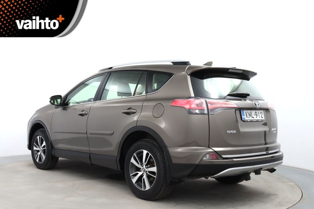 Toyota RAV4 2016 2,0 Valvematic AWD Active Multidrive S / Merkkihuollettu / Adap.vakkari / P.kamera / Koukku / Navi / Lohko /