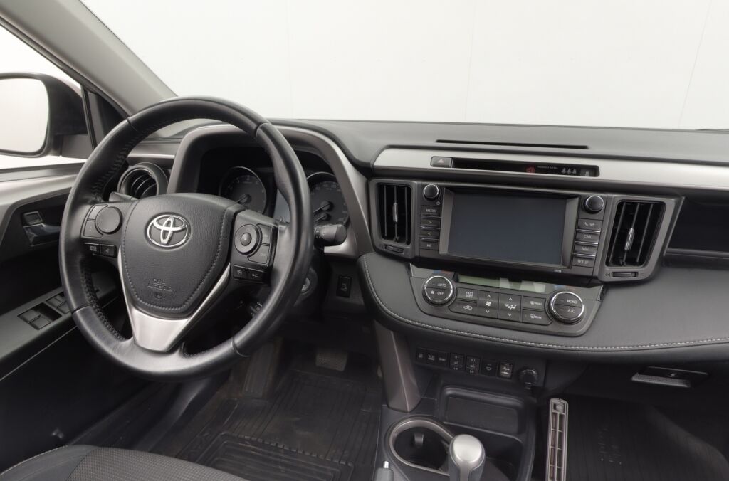Toyota RAV4 2016 2,0 Valvematic AWD Active Multidrive S / Merkkihuollettu / Adap.vakkari / P.kamera / Koukku / Navi / Lohko /