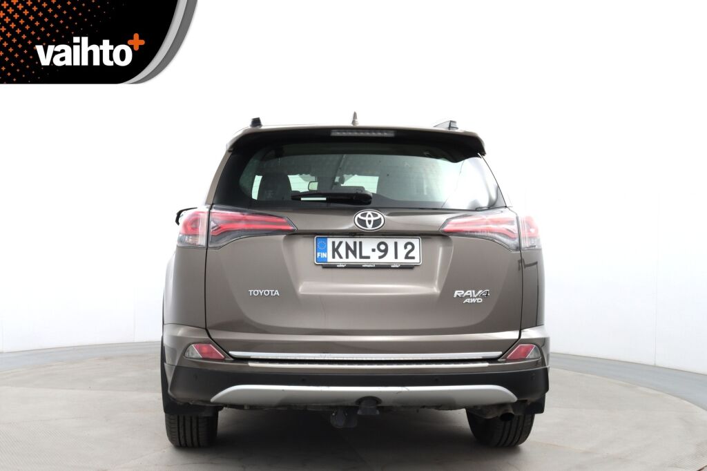 Toyota RAV4 2016 2,0 Valvematic AWD Active Multidrive S / Merkkihuollettu / Adap.vakkari / P.kamera / Koukku / Navi / Lohko /