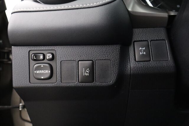 Toyota RAV4 2016 2,0 Valvematic AWD Active Multidrive S / Merkkihuollettu / Adap.vakkari / P.kamera / Koukku / Navi / Lohko /
