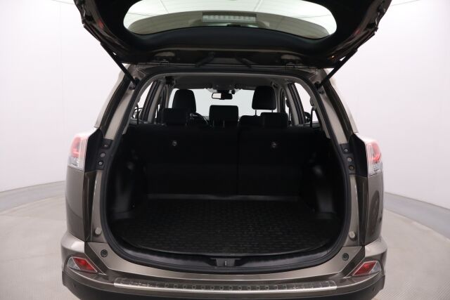 Toyota RAV4 2016 2,0 Valvematic AWD Active Multidrive S / Merkkihuollettu / Adap.vakkari / P.kamera / Koukku / Navi / Lohko /