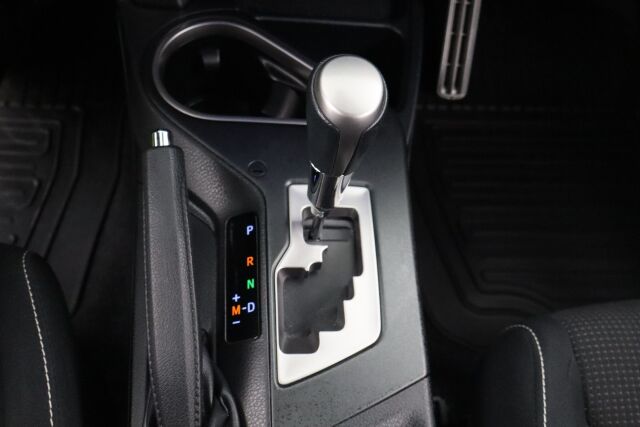 Toyota RAV4 2016 2,0 Valvematic AWD Active Multidrive S / Merkkihuollettu / Adap.vakkari / P.kamera / Koukku / Navi / Lohko /