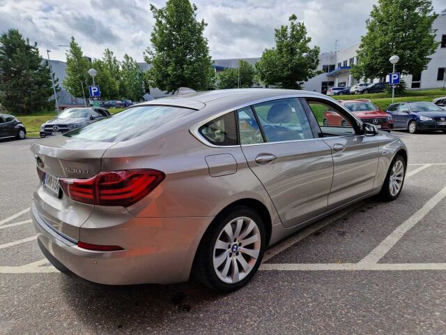 BMW 530 Gran Turismo 2016 F07 Gran Turismo 530d A xDrive / Nahkapenkit / HIFIT / Navi / Webasto
