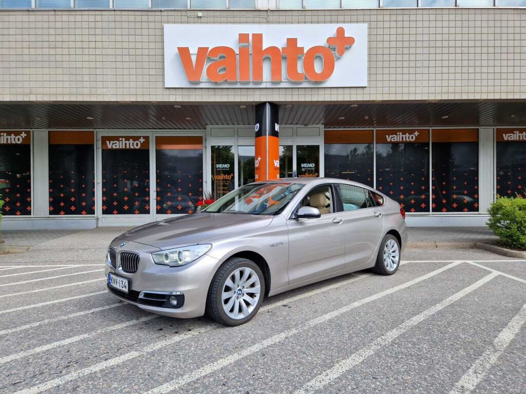 BMW 530 Gran Turismo 2016 F07 Gran Turismo 530d A xDrive / Nahkapenkit / HIFIT / Navi / Webasto