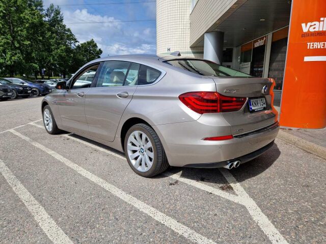 BMW 530 Gran Turismo 2016 F07 Gran Turismo 530d A xDrive / Nahkapenkit / HIFIT / Navi / Webasto