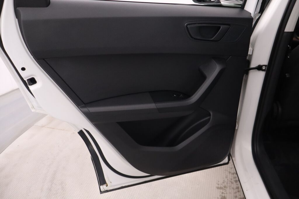 Seat Ateca 2017 1,0 TSI 115 Reference / Vakkari / Lohko+Sp / P.Tutka / Kosketusnäyttö /