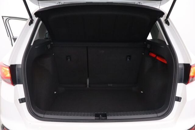 Seat Ateca 2017 1,0 TSI 115 Reference / Vakkari / Lohko+Sp / P.Tutka / Kosketusnäyttö /