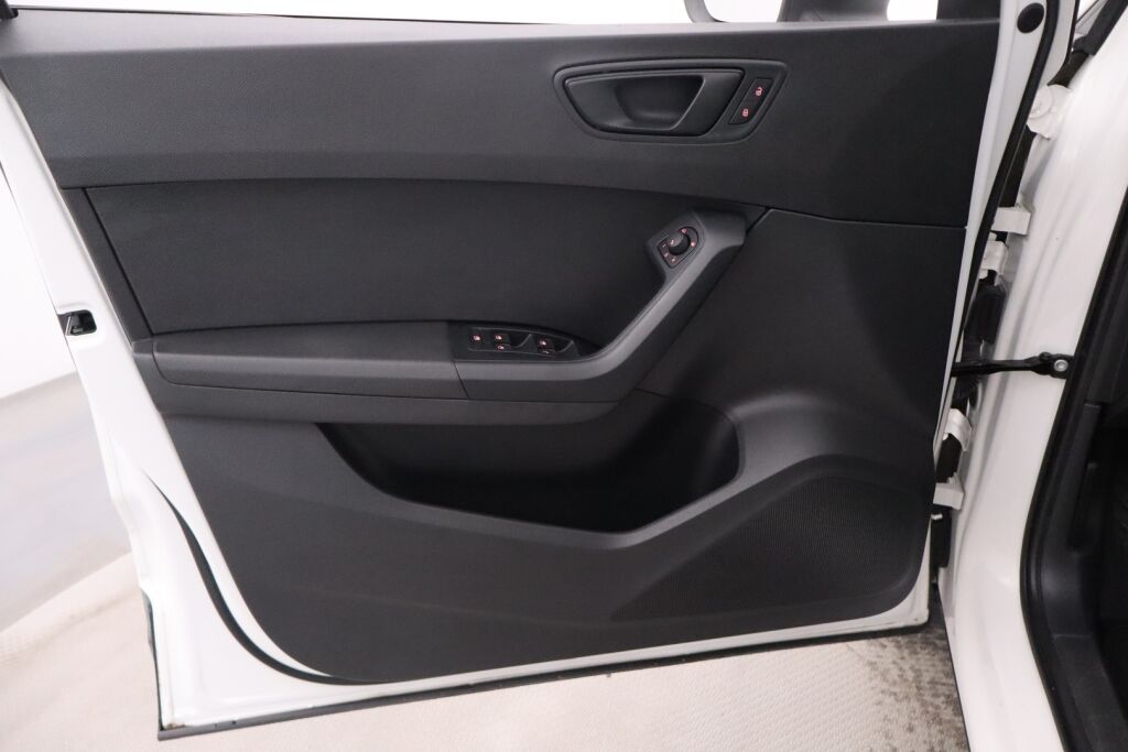 Seat Ateca 2017 1,0 TSI 115 Reference / Vakkari / Lohko+Sp / P.Tutka / Kosketusnäyttö /