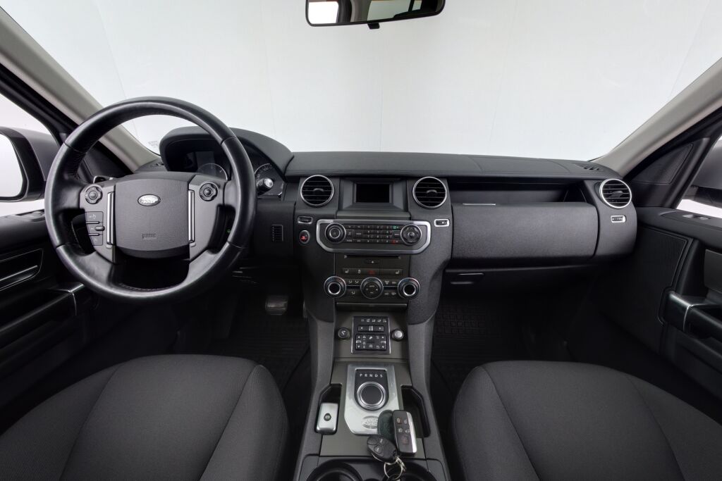 Land Rover Discovery 2014 4 3,0 TDV6 S LCV Aut / 2-paik.pakettiauto / ALV / Webasto / Koukku /